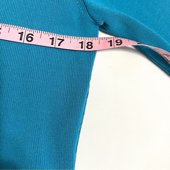 Finity sweater - Picture 8 of 9